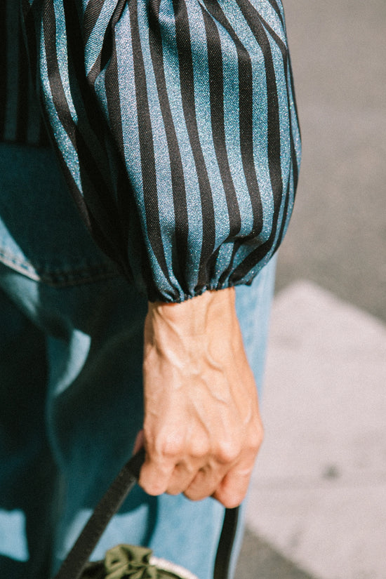 Carlos Silver Blue • The power blouse