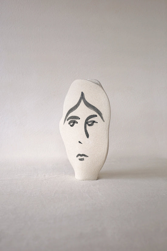 Frida • Ceramic vase