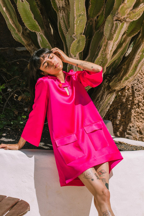 Load image into Gallery viewer, Jackie Fuchsia • The Hot-Couture shirt-dress
