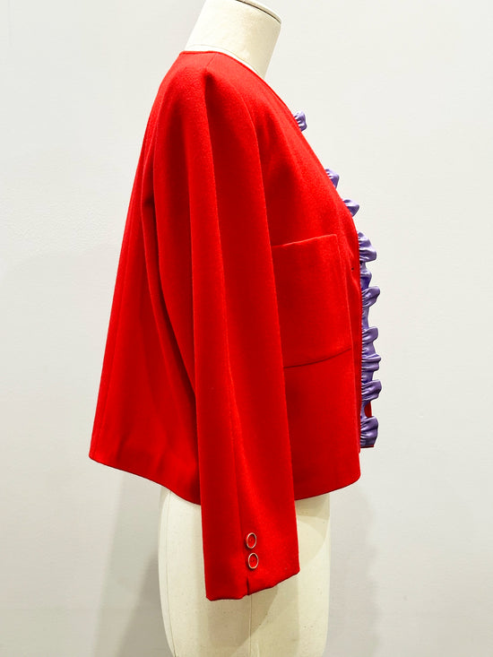 CC N°009 • La petite veste rouge