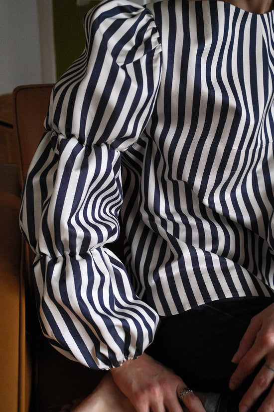 Carlos Marinière • La power blouse